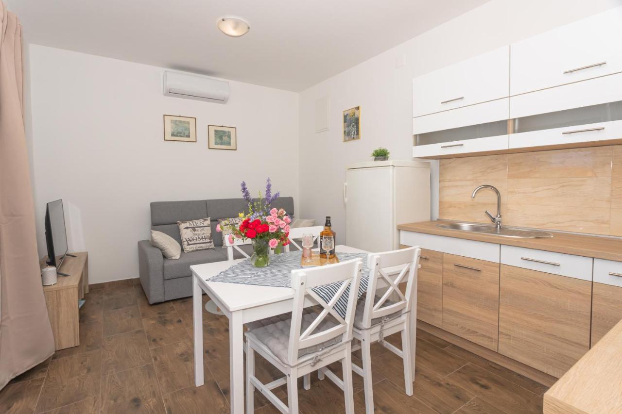 Apartamento Mara Šibenik Exterior foto